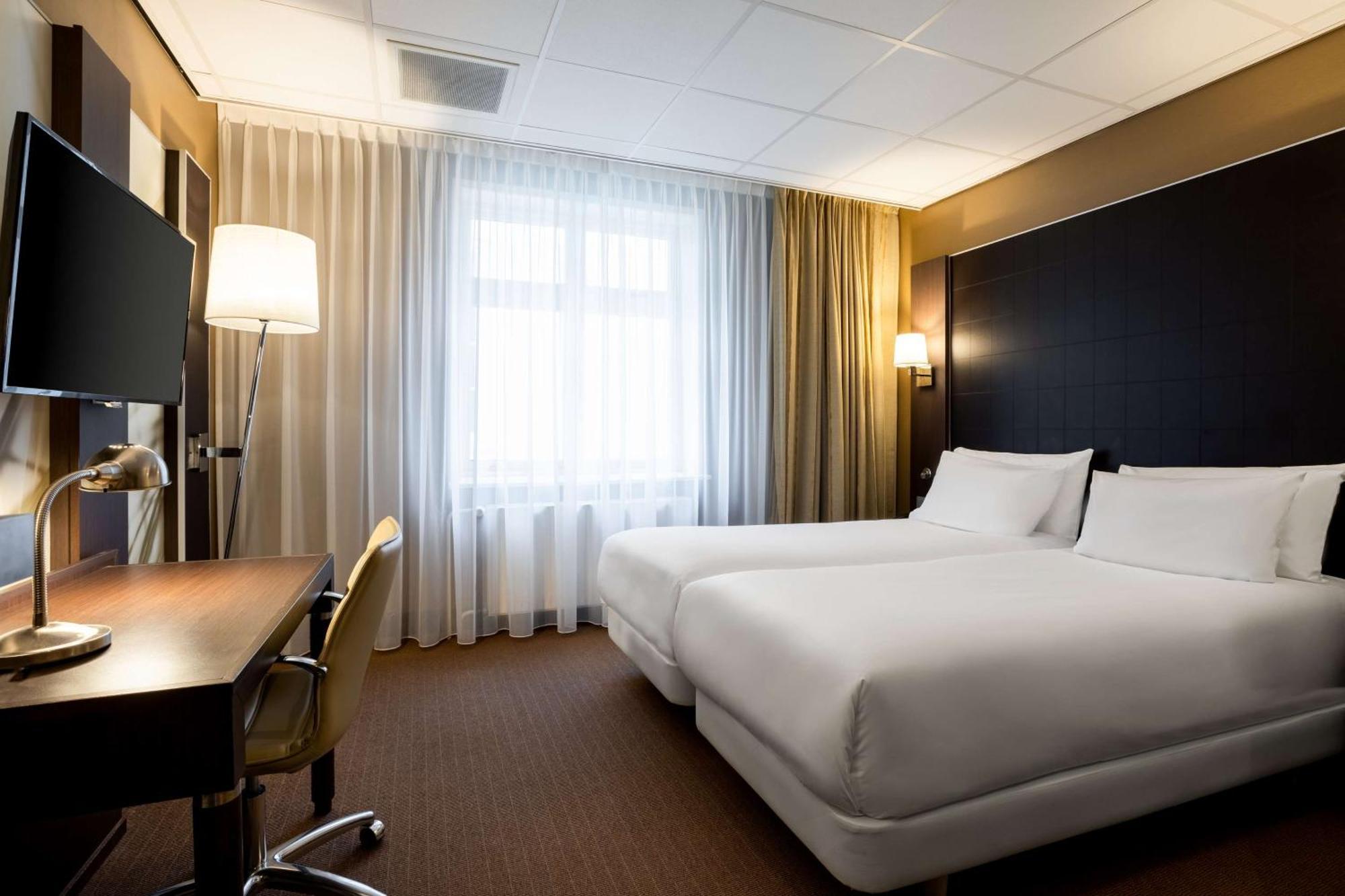 Nh Centre Hotel 3*