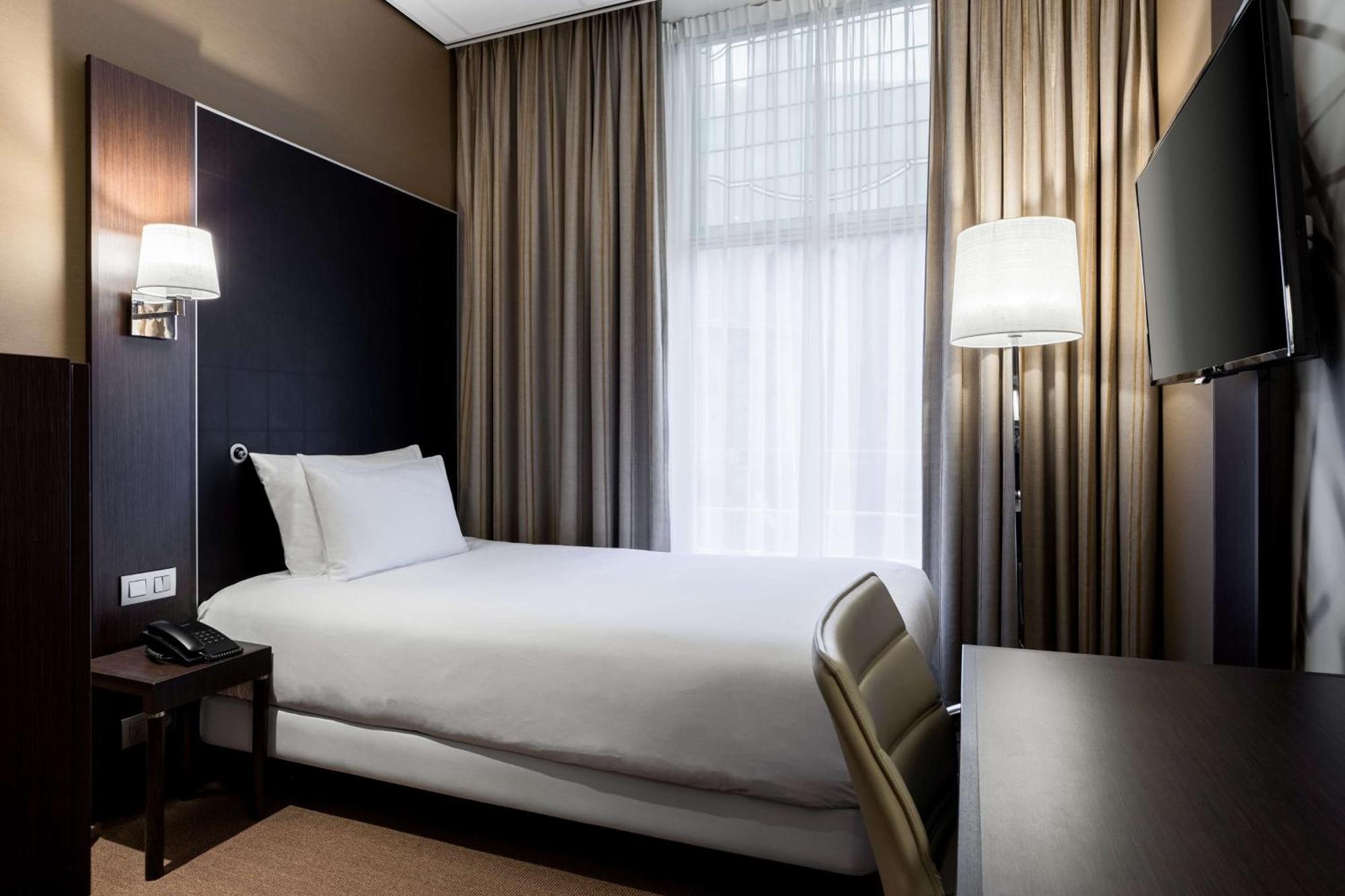 Nh Centre Hotel